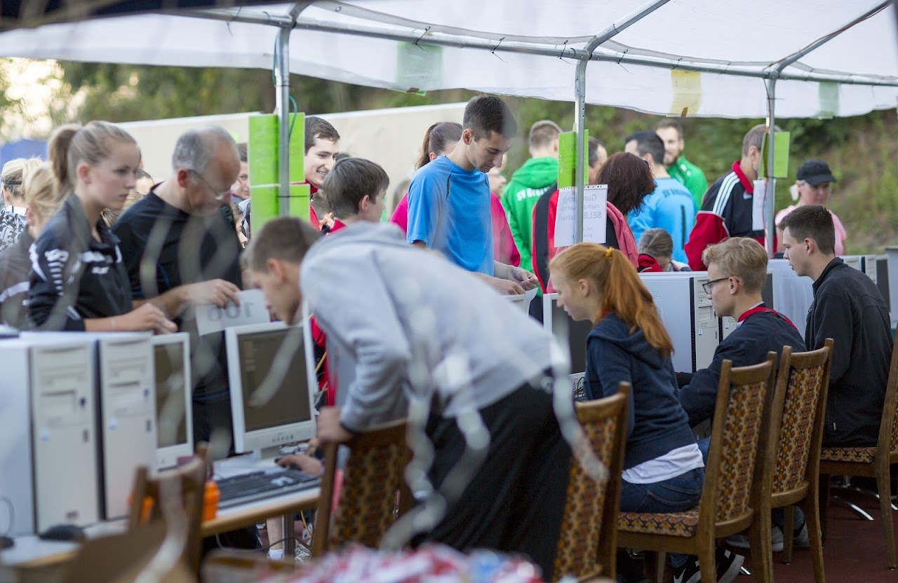 Bild vom 9. Benefizlauf im Jahr 2016. Dies ist das 199. Bild.